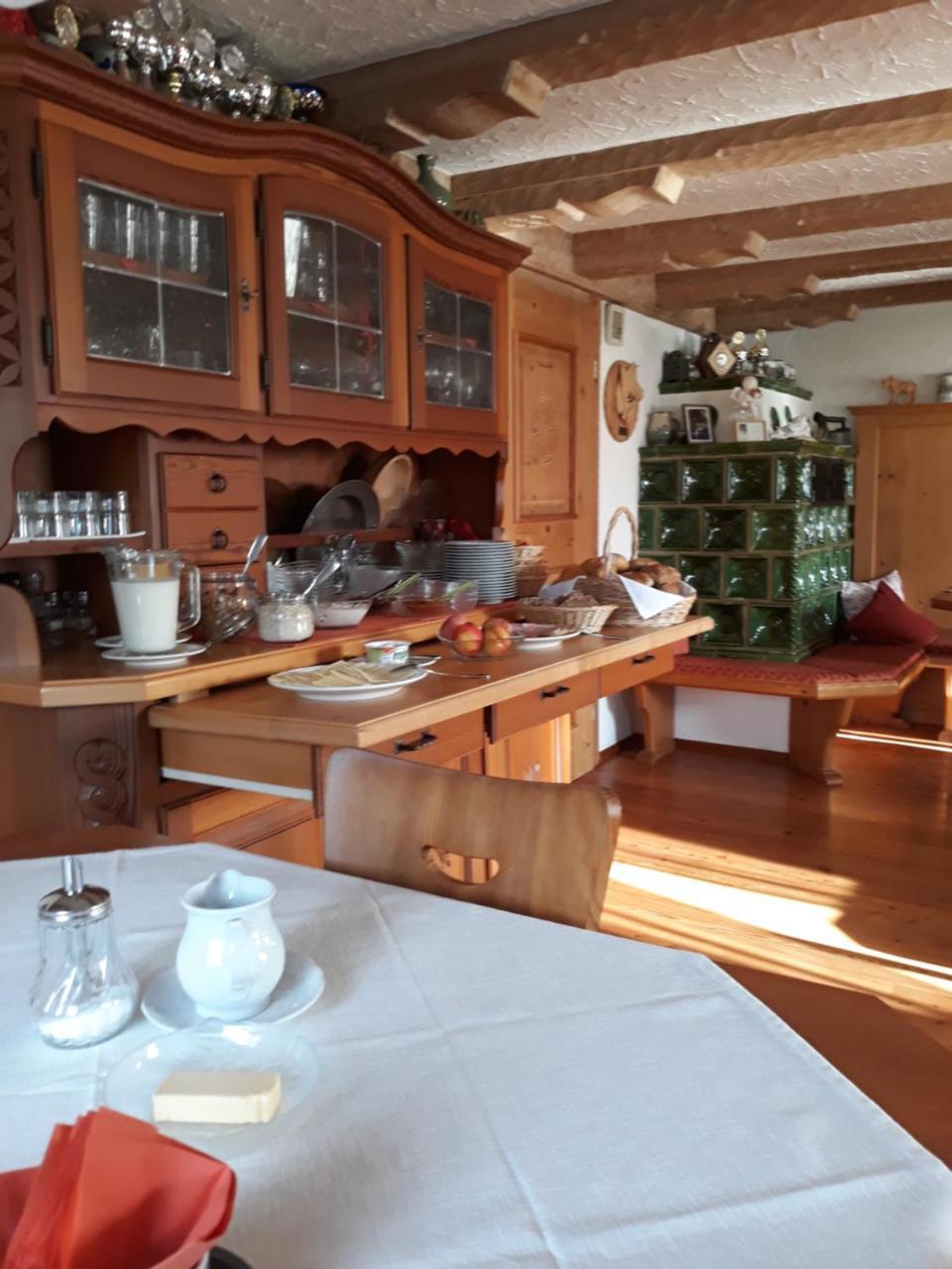 Bauernhof Kotz Bed & Breakfast Brunnen Eksteriør bilde