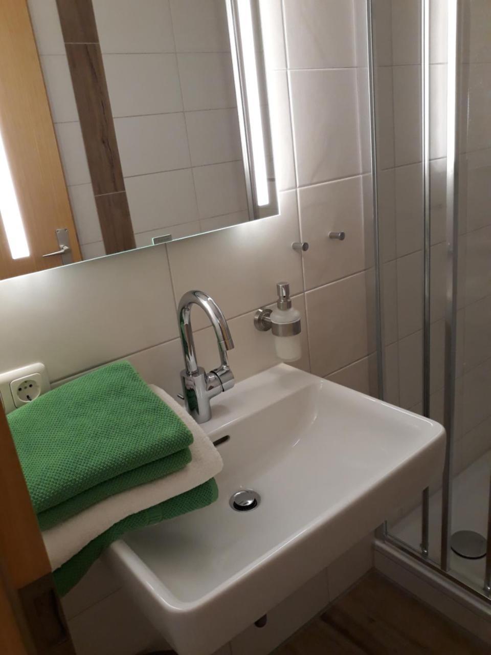 Bauernhof Kotz Bed & Breakfast Brunnen Eksteriør bilde