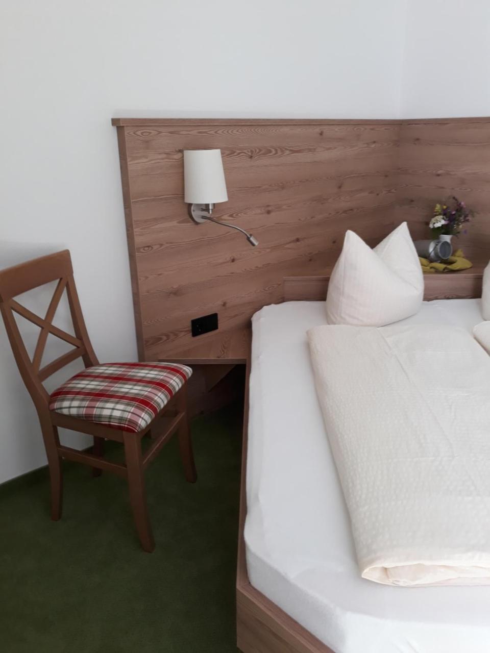 Bauernhof Kotz Bed & Breakfast Brunnen Eksteriør bilde