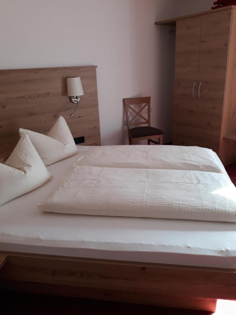 Bauernhof Kotz Bed & Breakfast Brunnen Eksteriør bilde
